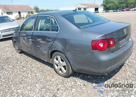 2008 Volkswagen Jetta Se/Sel from USA, damaged, VIN 3VWRZ71K88M045540